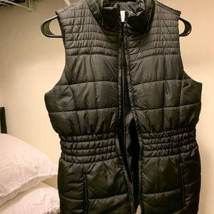 Black puffer vest